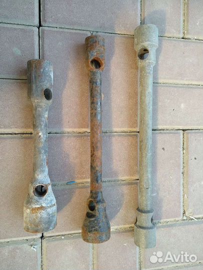 Балонный ключ