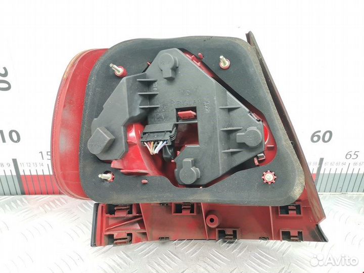 Фонарь задний для Audi A4 B5 8D0945111D