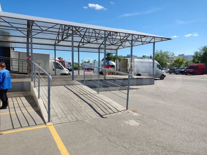 Склад, 600 м² стеллажи док заезд