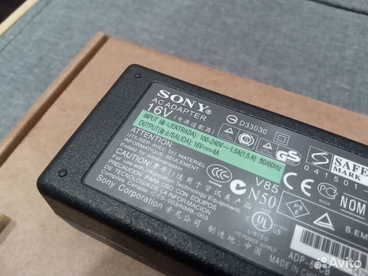 Блок питания Sony VGP-AC16V12 16V 2.8A / 4A