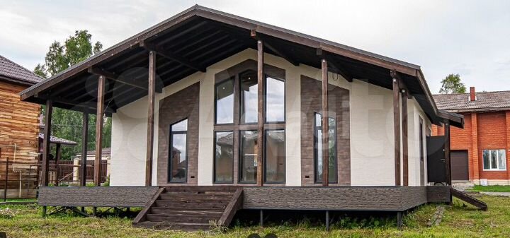 Дом 147 м² на участке 10 сот.