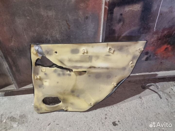Обшивка задняя левая гранта/калина2
