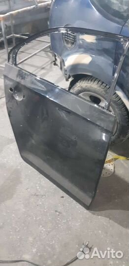 Дверь задняя правая на volkswagen polo liftback