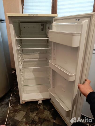 Холодильник бу маленький