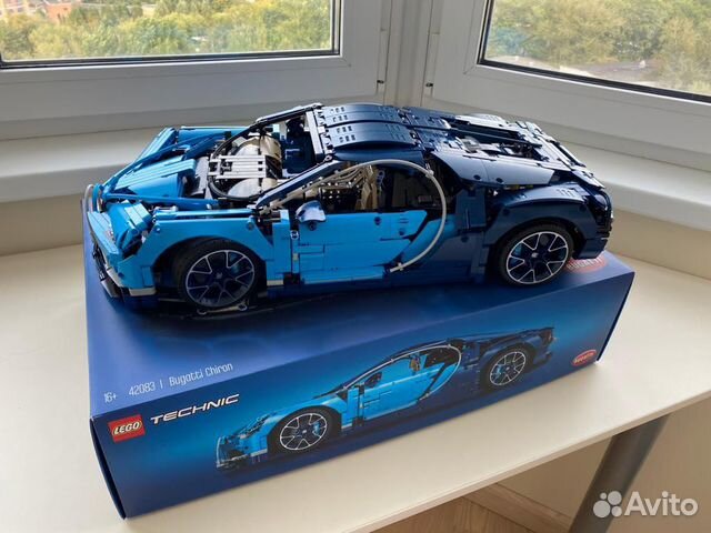 Модель Bugatti Chiron (арт. 42083) от Lego