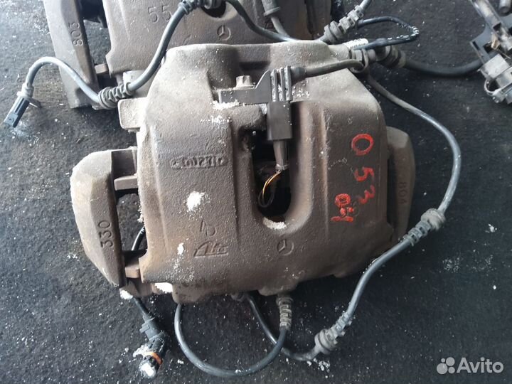 Суппорт передний mercedes 164 3.5 бензин