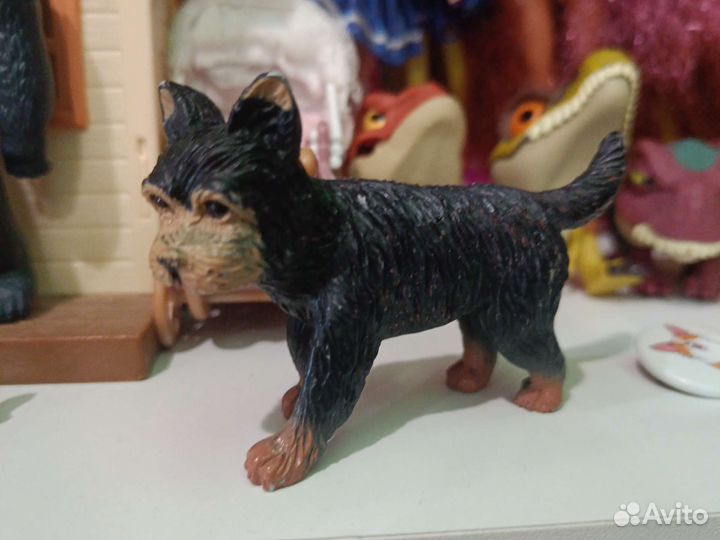 Собака фигурка