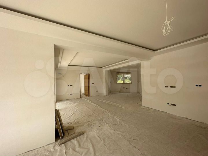 3-к. квартира, 132 м² (Черногория)