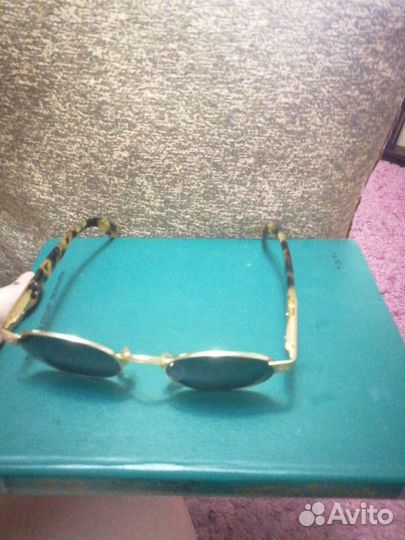 Солнцезащитные очки женские брендовые