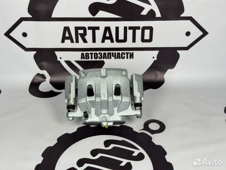 Суппорт передний левый Lexus RX270 RX350 450h