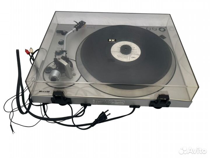 Проигрыватель винила Technics SL-1301