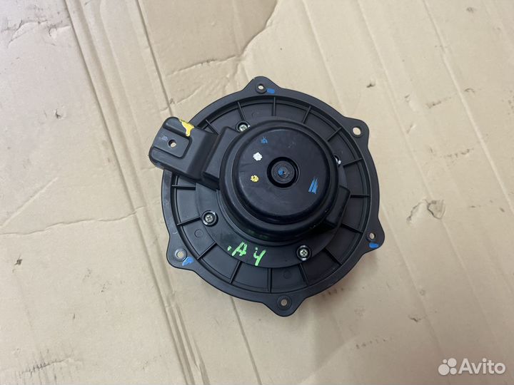 Моторчик печки отопителя Шевроле Лачетти