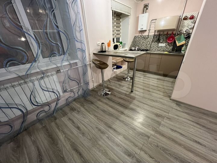 2-к. квартира, 44 м², 1/4 эт.