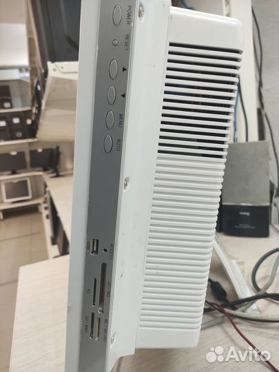 Моноблок Intel i3-2120/4Gb/SSD 120Gb/HD Graphic/22