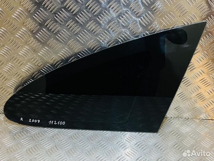 Стекло кузовное глухое правое Honda CR-V RE