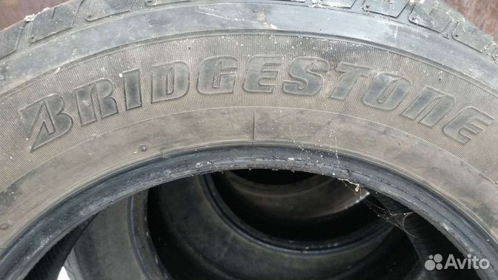 Bridgestone Blizzak DM-Z3 225/65 R17