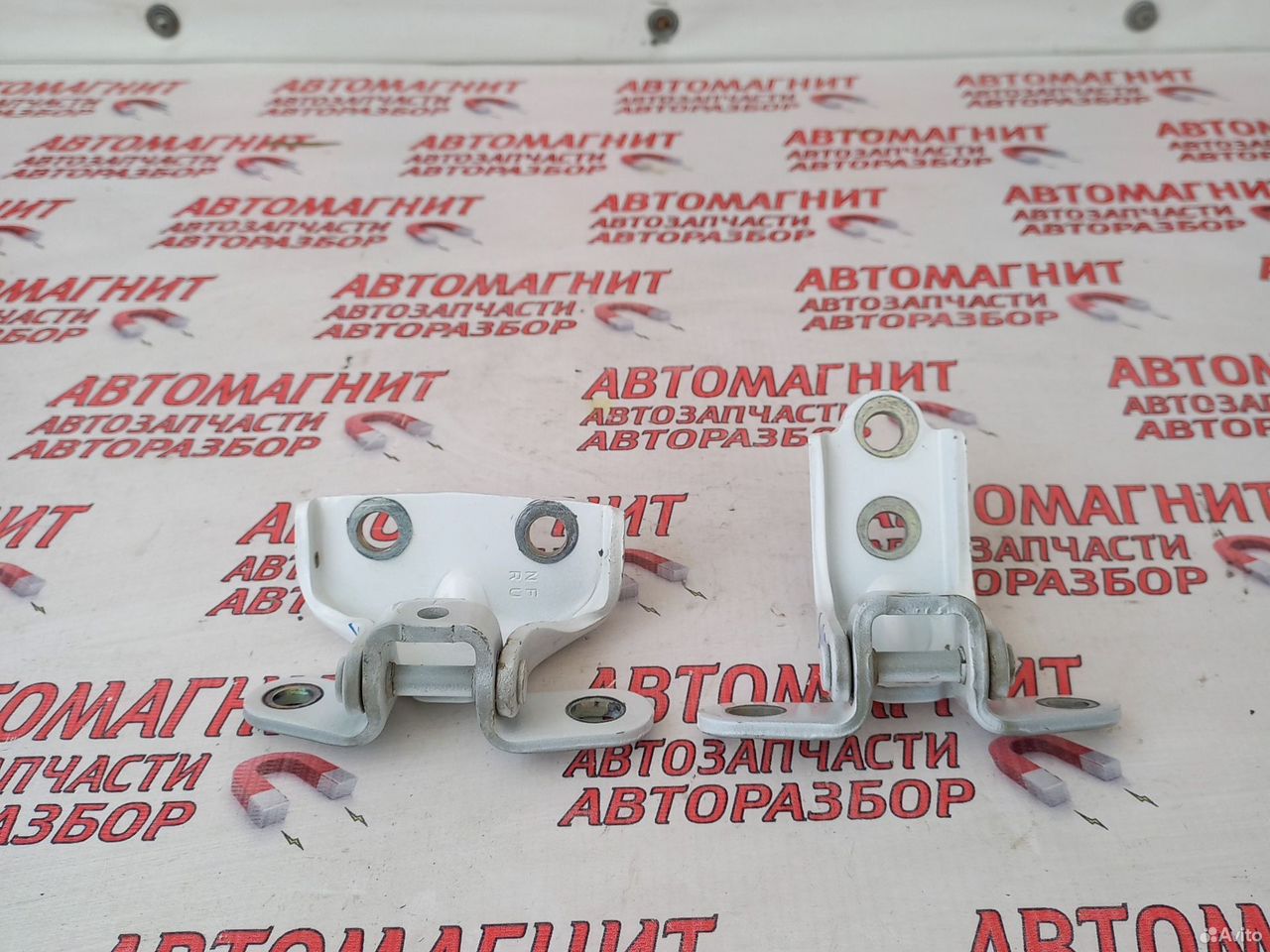 Петля двери задней правой Хендай Соната 8 DN