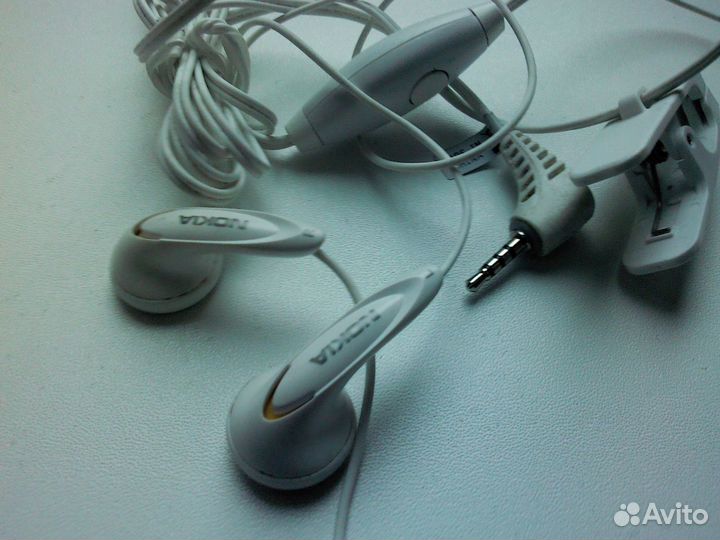 Наушники Nokia