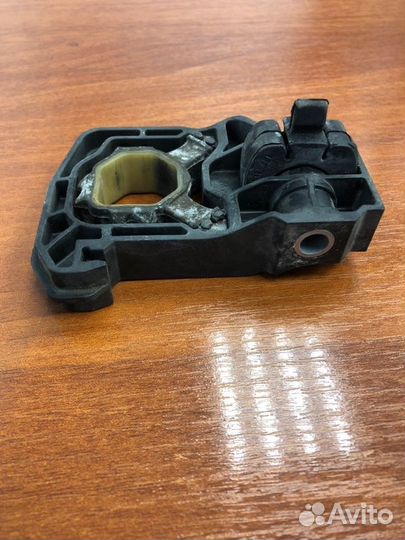 Кронштейн радиатора левый Bmw 5-Series F10 F11