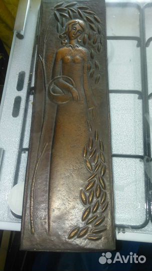 Панно чеканка