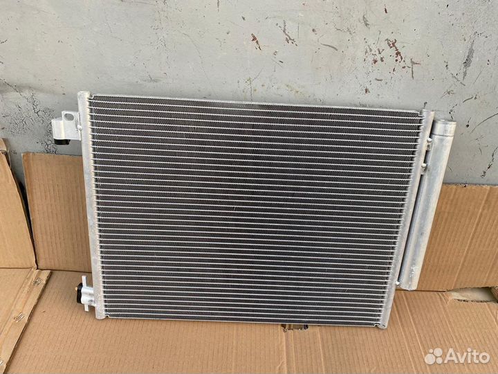 Nissan Terrano D10 Радиатор кондиционера