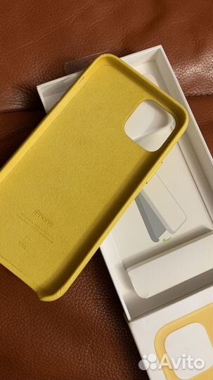 Кожаный чехол для iPhone 11 Pro