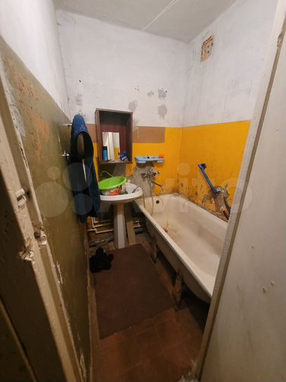 2-к. квартира, 50 м², 1/2 эт.