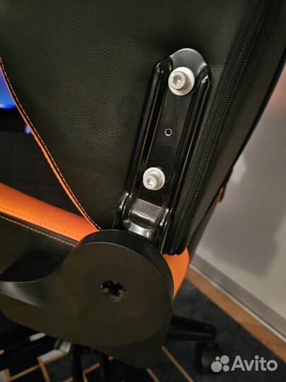 Игровое кресло cougar armor titan