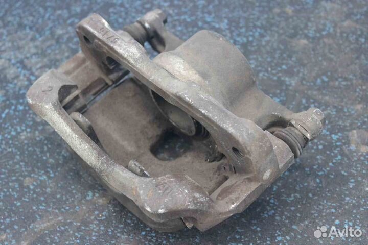 Суппорт тормозной Toyota Town Ace (Тойота Таун Эйс