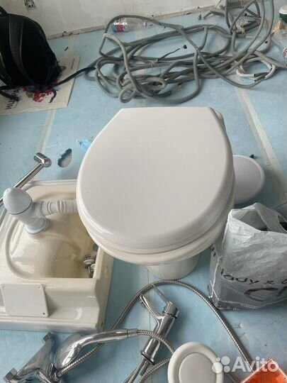 Инсталляция с унитазом