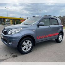 Daihatsu Terios 1.5 MT, 2009, 300 000 км, с пробегом, цена 670 000 руб.