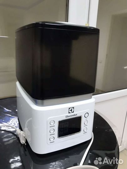 Увлажнитель Electrolux