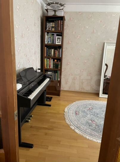 2-к. квартира, 54 м², 3/10 эт.