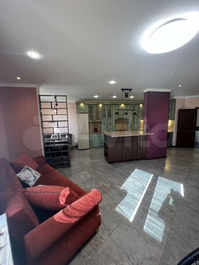 2-к. квартира, 78 м², 9/9 эт.