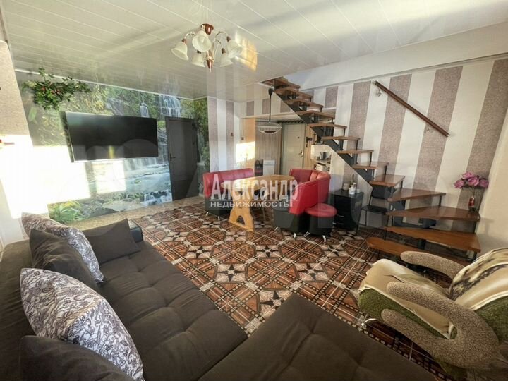 Дом 140 м² на участке 14 сот.