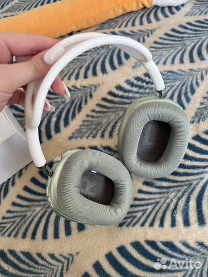 Apple AirPods max