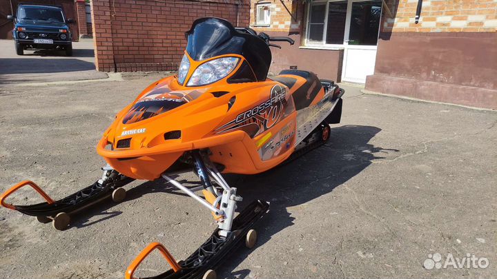 Снегоход Arctic cat Crossfire 800