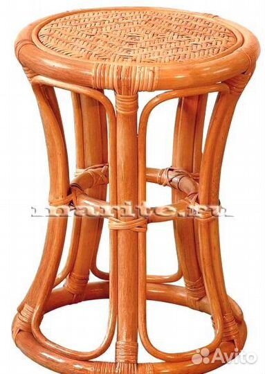 Табурет плетеный из натурального ротанга