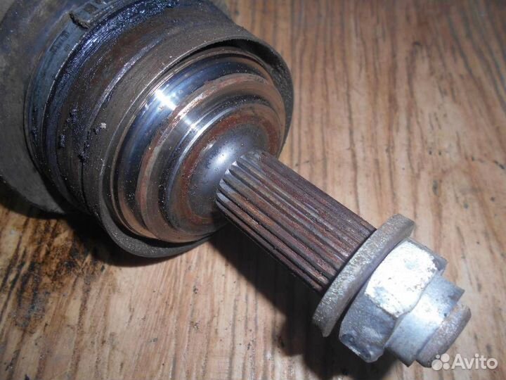 Полуось передняя правая ваз 2114