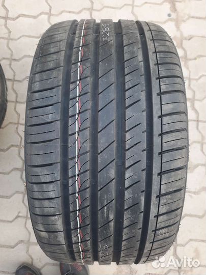 Arivo Ultra ARZ5 275/30 R20