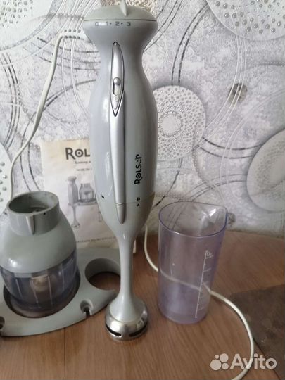 Блендер rolsen SM-225MF