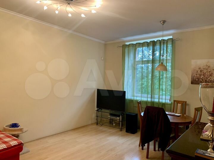 3-к. квартира, 92 м², 2/5 эт.