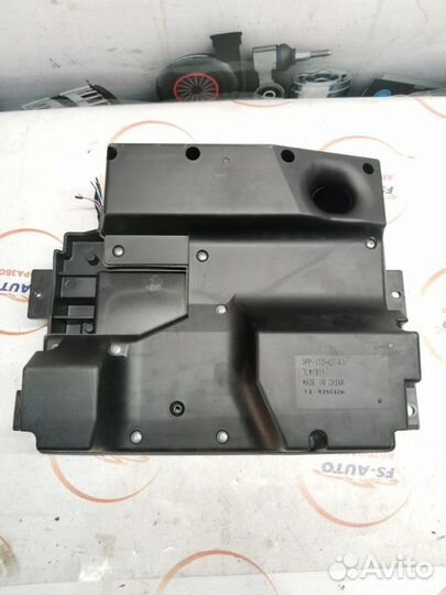 Сабвуфер Honda Cr-V 2.0 R20A 2011