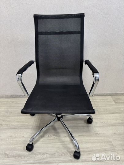 Компьютерное кресло