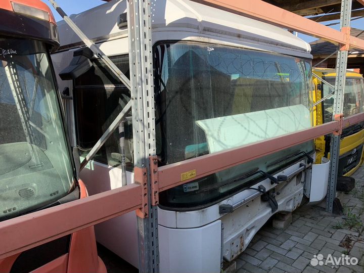 Кабина Renault Magnum