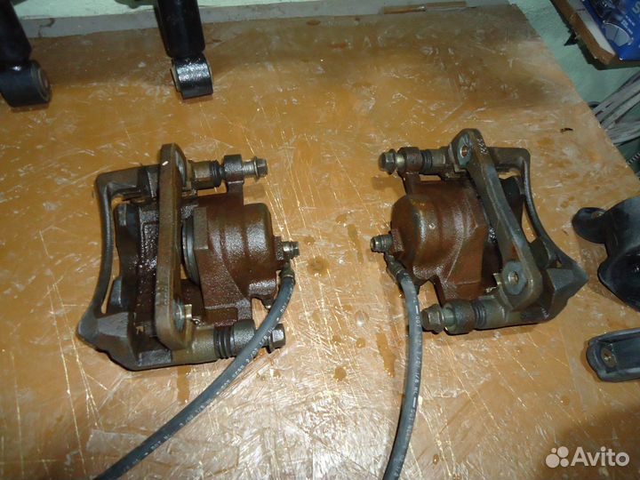 Honda CR-V суппорт передний левый, правый