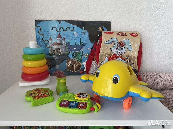Развивающие игрушки fisher price пакетом
