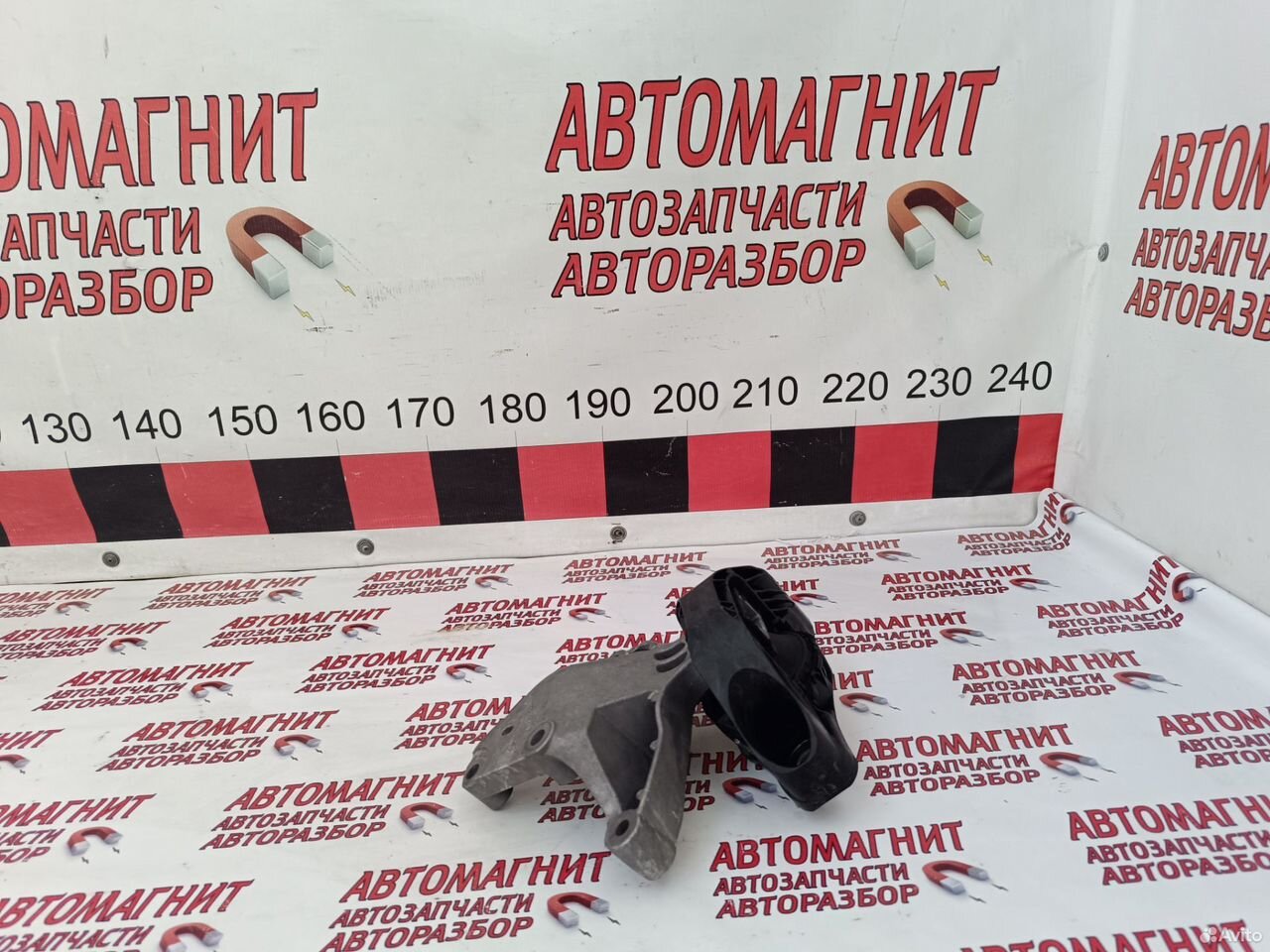 Подушка двигателя правая Рено Аркана 1.3