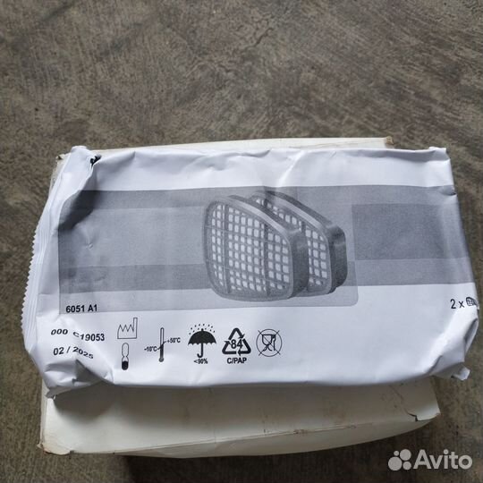 Фильтр угольный для полумаски 3М