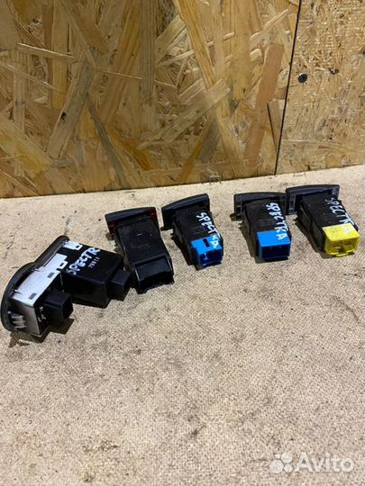 Кнопки Kia Spectra седан S6D 2006